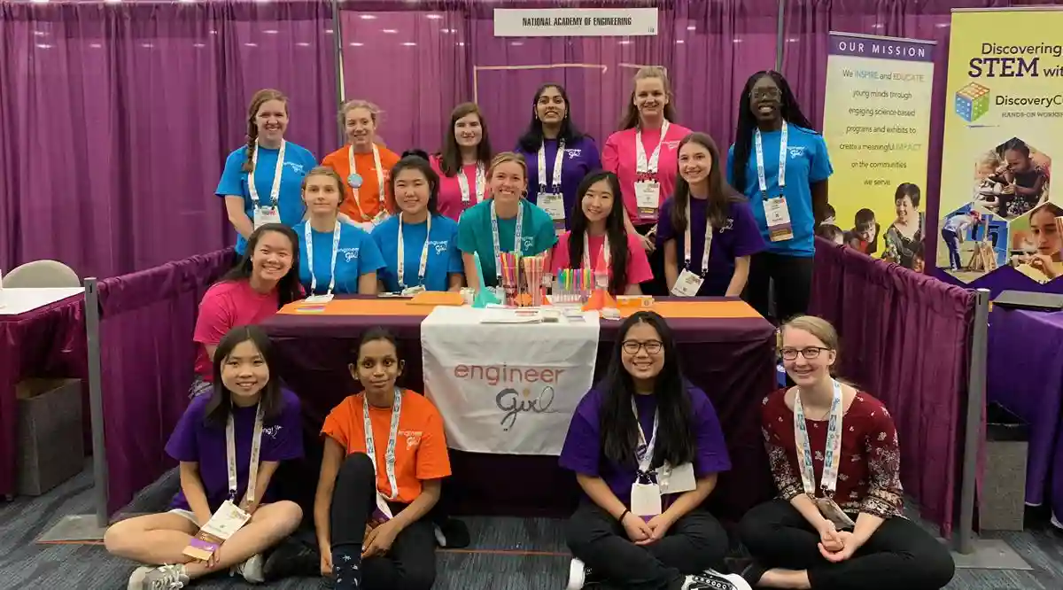 2019-2020 Ambassadors Learn Lots at SWE Conference