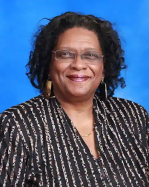 Linda Hayden Headshot