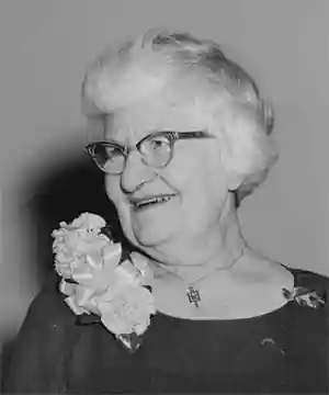 Elsie Eaves